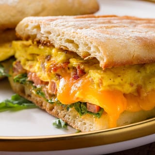 Bacon & Egg Sandwich