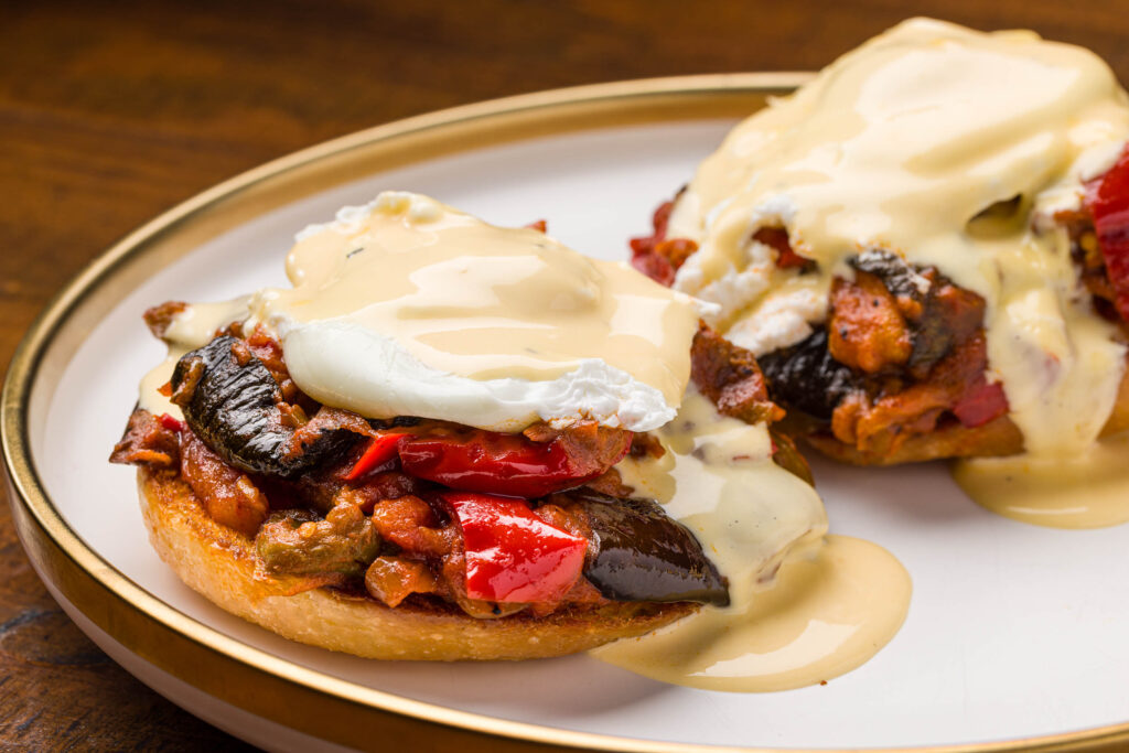 L'Orange Cafe Oeufs Benedict Ratatouille